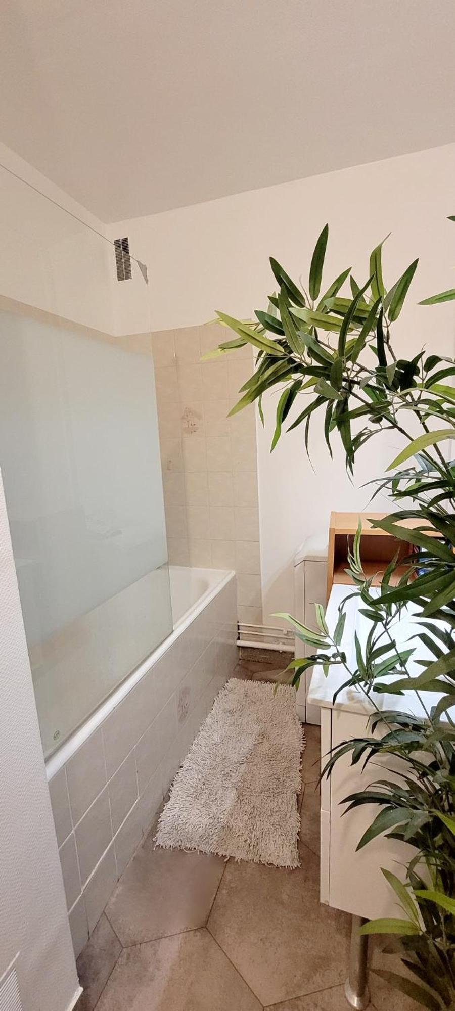 2-room With Balcony Montparnasse * Paris